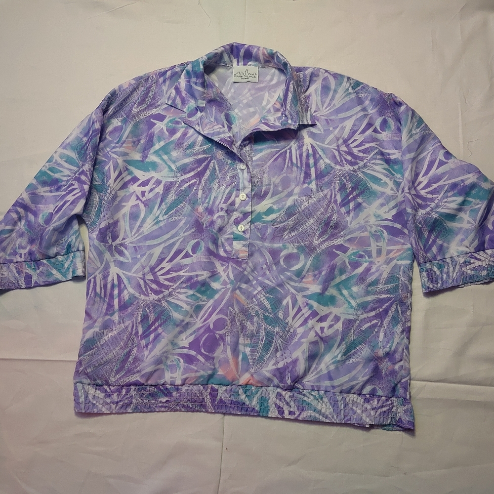 Park Place Shirt Women's Purple Floral Silky Feel Short Sleeve V-Neck 1/2 Button